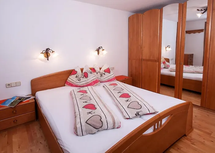 瀑布公寓 公寓 *