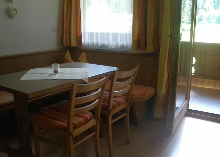 瀑布公寓 迈尔霍芬